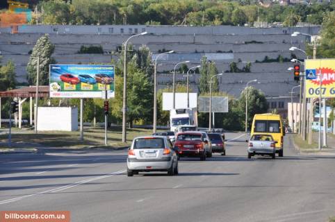 Билборд  в Днепр (Днепропетровск) вул. Космічна (біля лікарні), на світлофорі фото 1