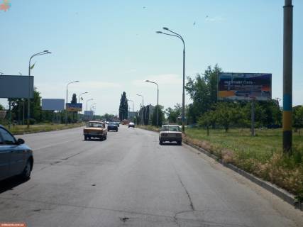 Билборд  в Павлограде вул. Дніпровська, б. № 372 - м-н"Сантехніка" фото 1