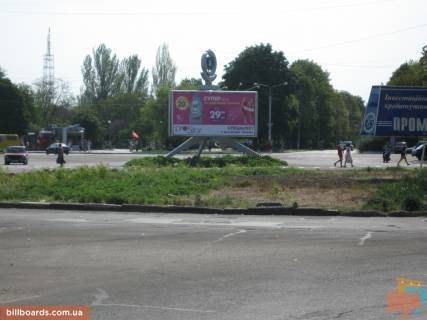 Білборд, Бігборд (Борд)   у Нікополі Проспект Трубников, 7 - ЦУМ, Билла Фото 1