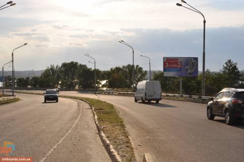 Билборд  в Днепр (Днепропетровск) Южный мост, ул. Гаванская (разделительня полоса), съезд на правый берег фото 1