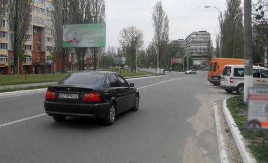 Билборд B в Вышгороде, 3х6  Вишгород вул.Шолуденко,6Д (В)/центральний ринок, стадіон (напр.на Набережну) фото 1