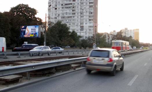 Билборд B в Киеве, 3х6  Миропільська 27/16/вхід в ринок "Юність"(В) фото 1