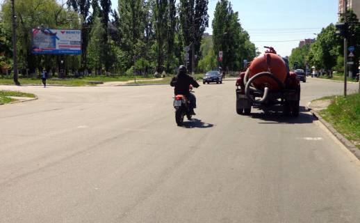 Билборд A в Бровары, 3х6  Бровары бульвар Незалежності/вул.Симона Петлюри (колишня вул.Черняховського (В)  з Чернігова фото 1