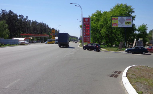Билборд A в Бровары, 3х6  Бровари вул Київська 1 (А)/вул.Заліська (колишня провулок С.Єсеніна) - на Київ/АЗС КЛО фото 1