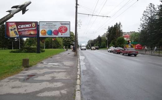 Billboard B in Ternopil, 3х6  prosp.Stepana Banderi (V) - livij Photo 1
