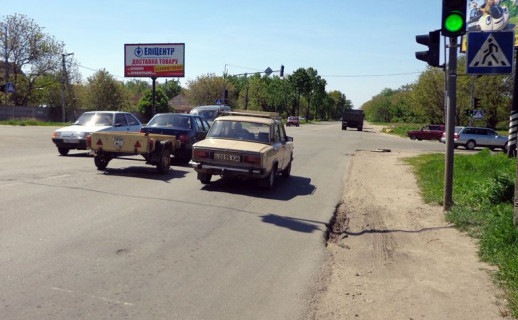 Білборд, Бігборд (Борд)  B у Бровари, 3х6  Бровари вул.Олега Онікієнка,76 (колишня вул.Кутузова) (В) Фото 1