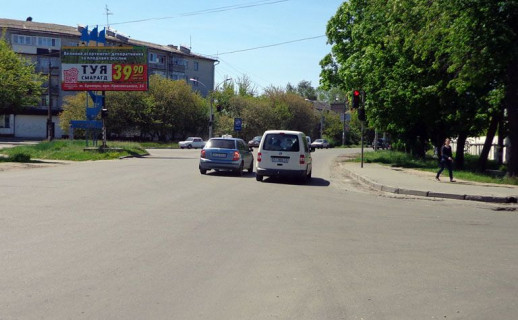 Білборд, Бігборд (Борд)  B у Бровари, 3х6  Бровари вул Олега Онікієнка,22 (колишня вул.Кутузова)/вул.Сергія Маскаленка (колишня вул.Красовського) (В) Фото 1