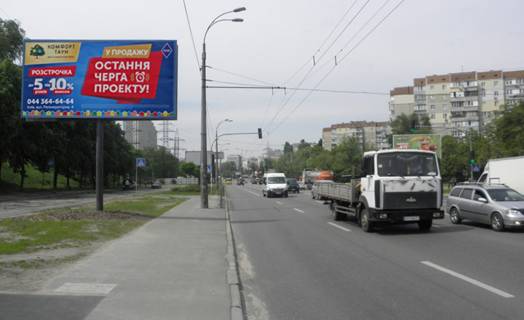 Билборд B в Киеве, 3х6  просп. Європейського Союзу (Правди),17 (В) фото 1