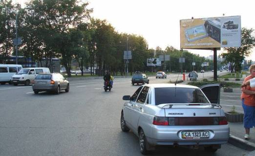 Билборд A в Киеве Харьківська пл./Харьківське шосе/ст метро Бориспільска (А) фото 1