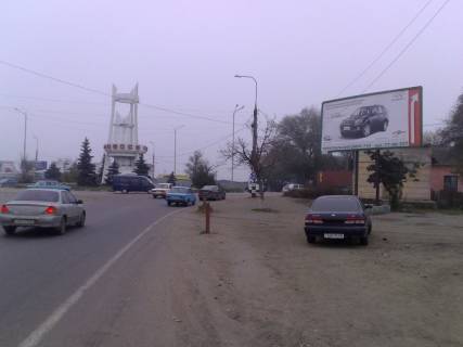 Билборд A в Авангард (Авангард), 3x6  Одеса-Рені 11 + 800 А (праворуч, в'їзд на 2 стовпа) фото 1