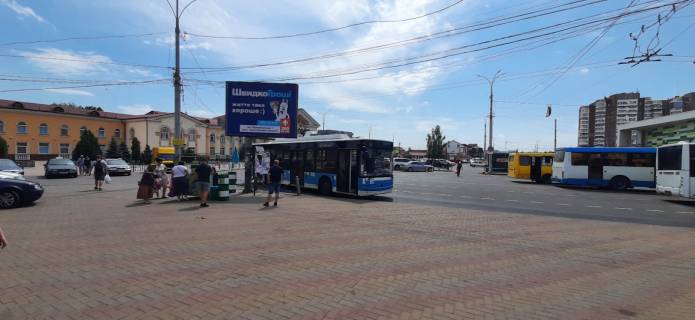 Сiтiлайт B у Вінниці, 3.28х2.48  пл. Привокзальна(колишня Героїв Сталінграду)  (Аптека) Фото 1